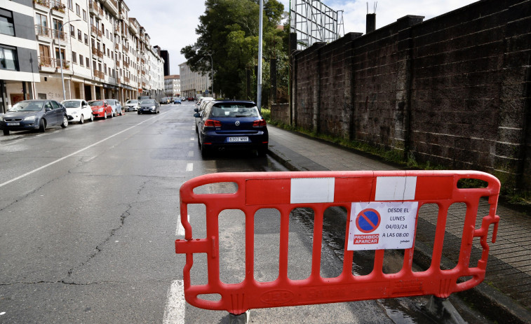 Vecinos de A Coca critican el plan de tráfico e insisten en el uso del carril-bici para mantener los dos sentidos