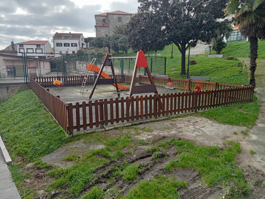 Adjudicado el contrato para la renovación del parque infantil de A Horta do Cura, en Palmeira, con una rebaja del 8%