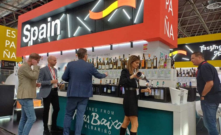 La DO Rías Baixas saca músculo en la feria alemana ProWein con un túnel del vino de 111 marcas
