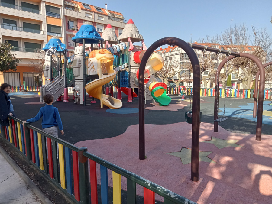 Adjudicada definitivamente la cubierta del parque infantil de Abesadas a la oferta presentada con una rebaja del 3%