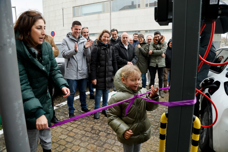 La Comunidad Energética de A Illa echa a andar con una ruta