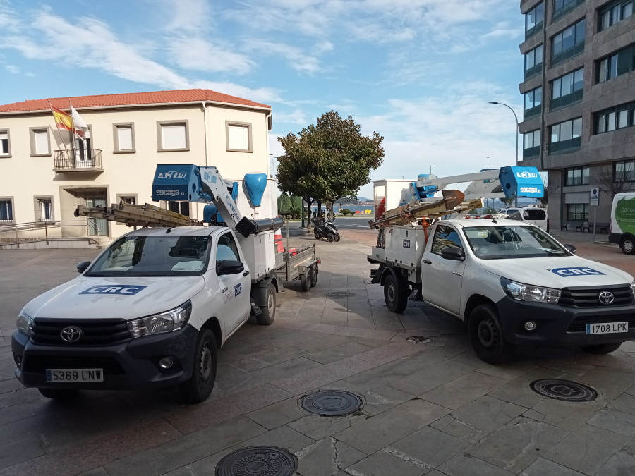 Una avería está provocando esta mañana cortes intermitentes de luz en el centro de Ribeira y que afectan a unos 400 abonados