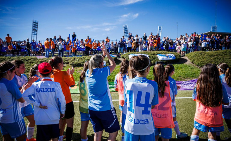 Dos jugadores del Arosa disputan el Campeonato de España alevín con la Selección Gallega