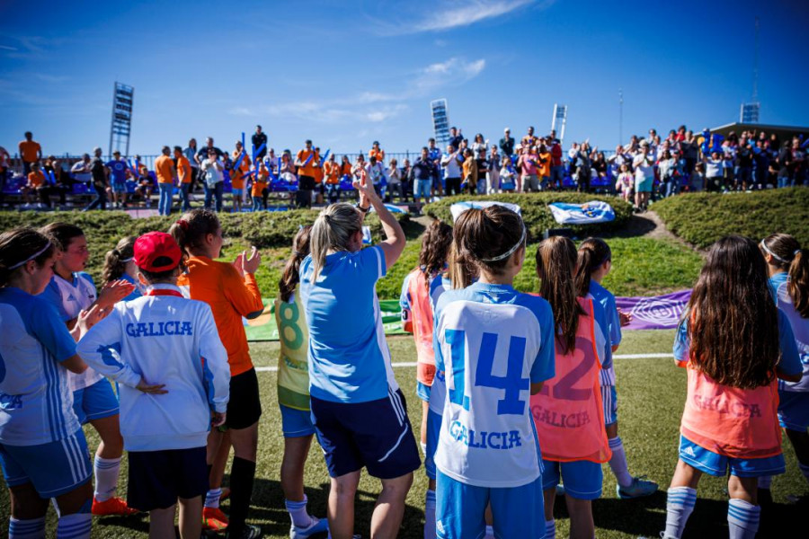 Dos jugadores del Arosa disputan el Campeonato de España alevín con la Selección Gallega