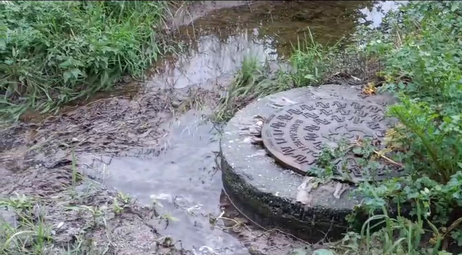 El Colectivo Ecoloxista do Salnés denuncia un vertido de fecales al río da Chanca en Meaño