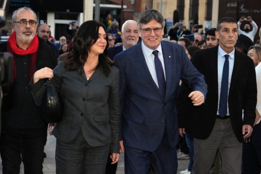 Puigdemont anuncia su candidatura a las elecciones catalanas