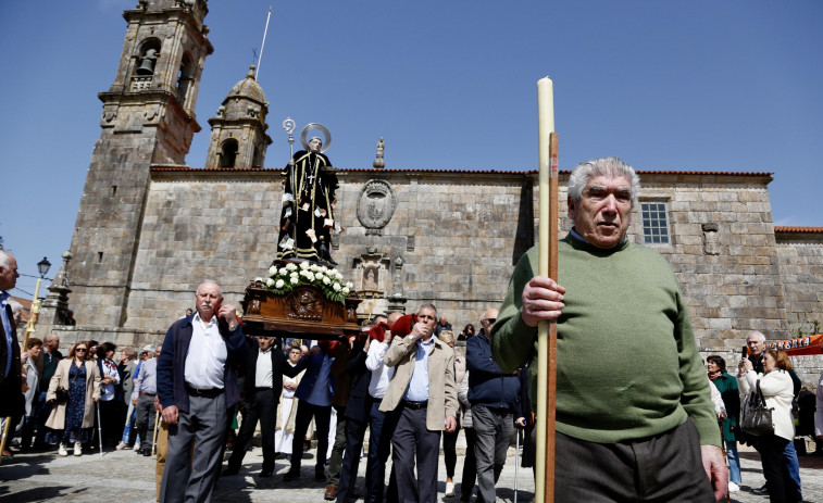 Poxas, procesiones y misas para celebrar el San Benito de invierno en Lores, Meis y Cambados