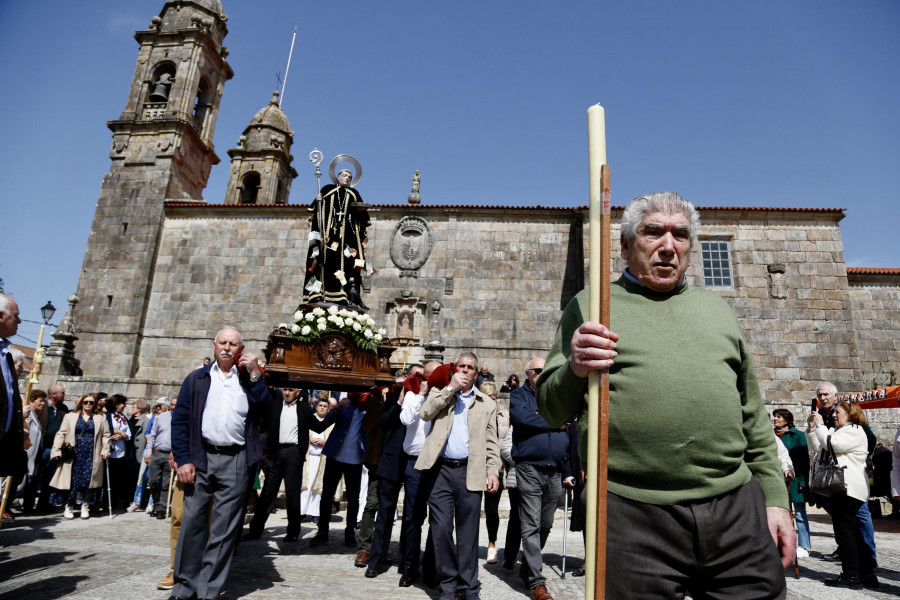 Poxas, procesiones y misas para celebrar el San Benito de invierno en Lores, Meis y Cambados