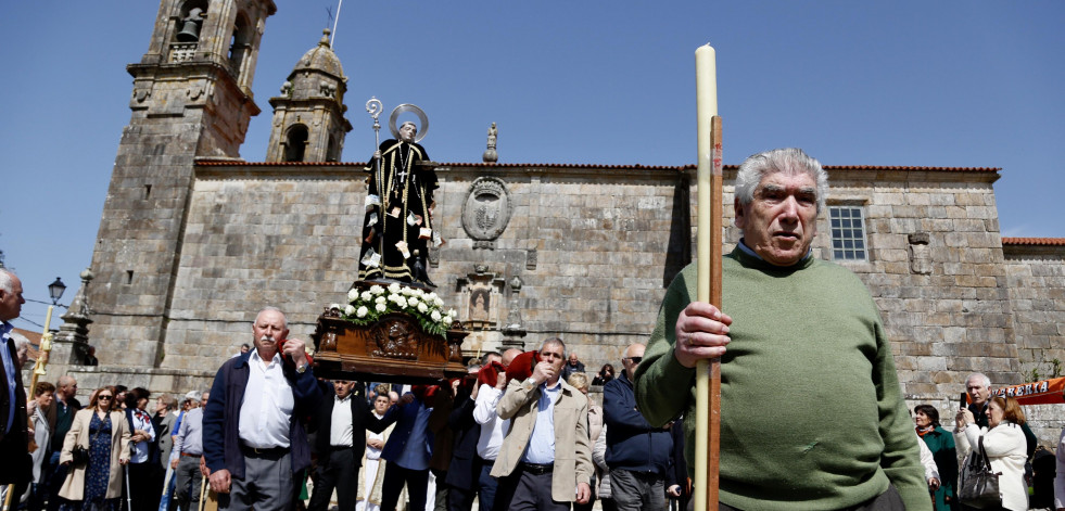 Poxas, procesiones y misas para celebrar el San Benito de invierno en Lores, Meis y Cambados