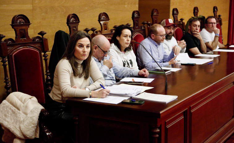 Fole agradece a Abal su apoyo al comercio y tilda de “vergoñenta” la abstención del resto del gobierno de Cambados