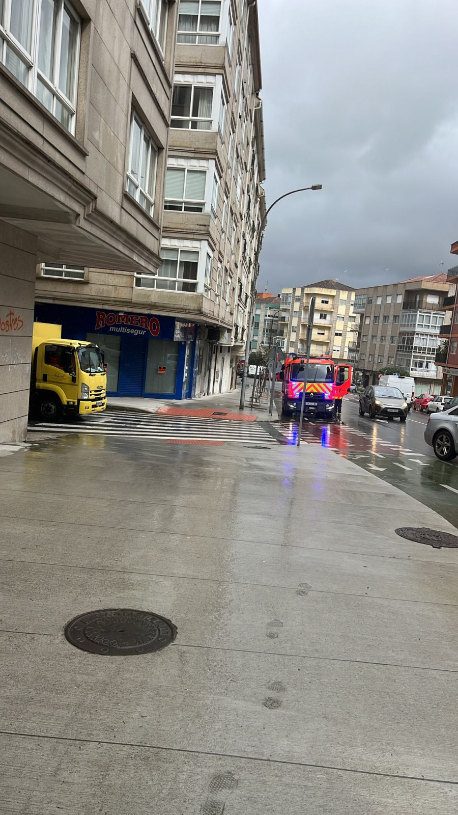 Una mujer herida en un choque entre un coche un patinete eléctrico en Doutor Tourón