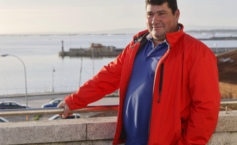 El expatrón de Cambados se defiende y señala a una “desastrosa xestión” del marisqueo