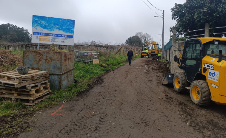 Espina y Delfín avanza con las primeras obras de abastecimiento y saneamiento en el rural