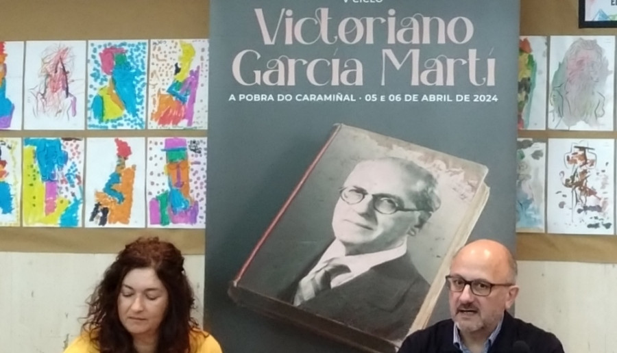A Pobra alberga hoy una ofrenda cívica y una muestra “en admiración” del autor Victoriano García Martí
