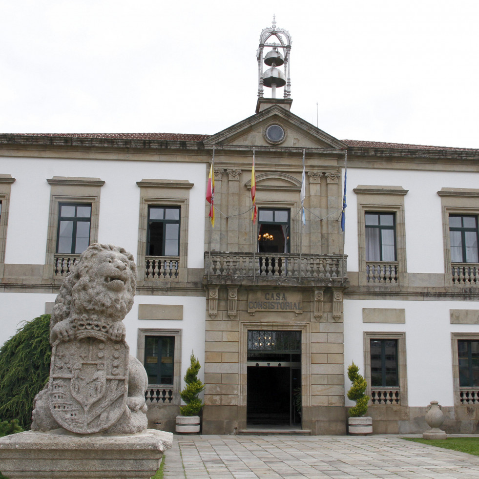 Suspenden el Pleno de Vilagarcía por la muerte de una trabajadora municipal