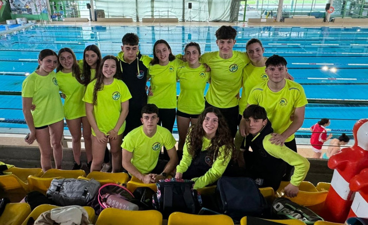 El Club de Natación de Vilagarcía regresa con buenos resultados del gallego de Ourense
