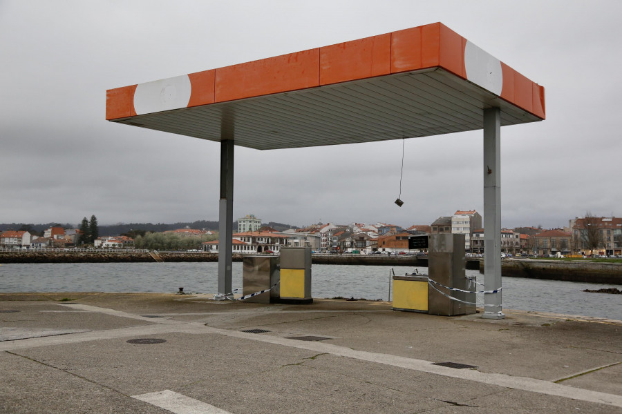 Portos saca a concurso la concesión de las gasolineras de Ribeira, Meloxo y San Tomé