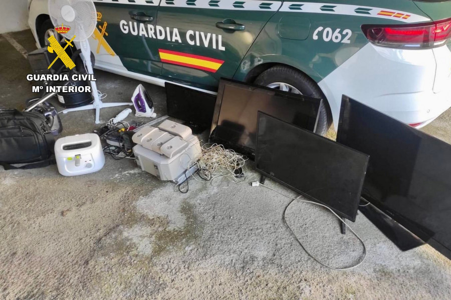 La Guardia Civil no descarta nuevas detenciones por la oleada de robos en la parroquia de Leiro