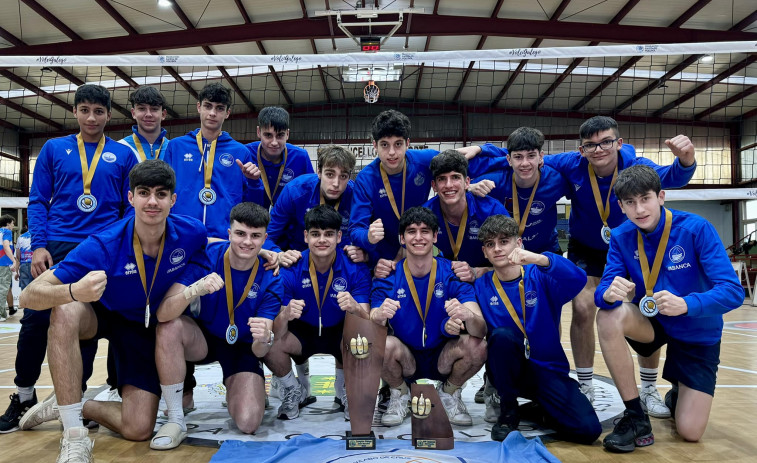 El Boiro Voleibol júnior se proclama campeón de Galicia en A Estrada