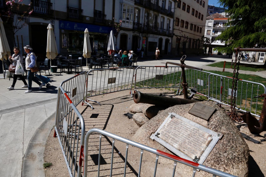 Así será la restauración de la placa de A Independencia en Vilagarcía