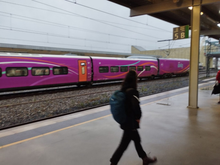 Los trenes Avril Galicia-Madrid se estrenan este jueves con billetes desde 18 euros