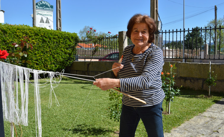 La portonovesa Sara Bea será distinguida con la Raia de Ouro por su larga trayectoria como redeira