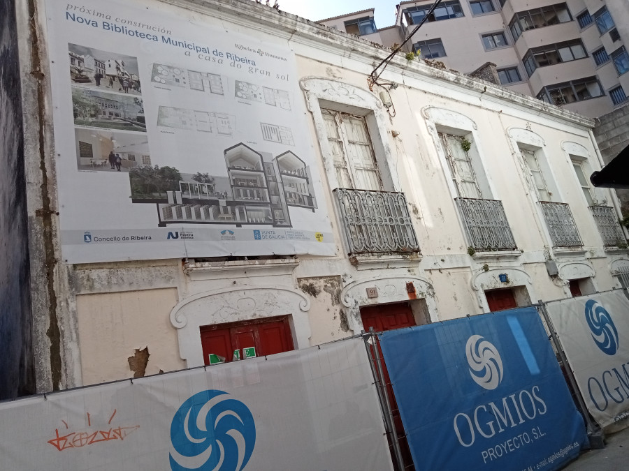 El Ayuntamiento de Ribeira rescinde el contrato de la obra de la biblioteca tras diez meses sin haberse empezado
