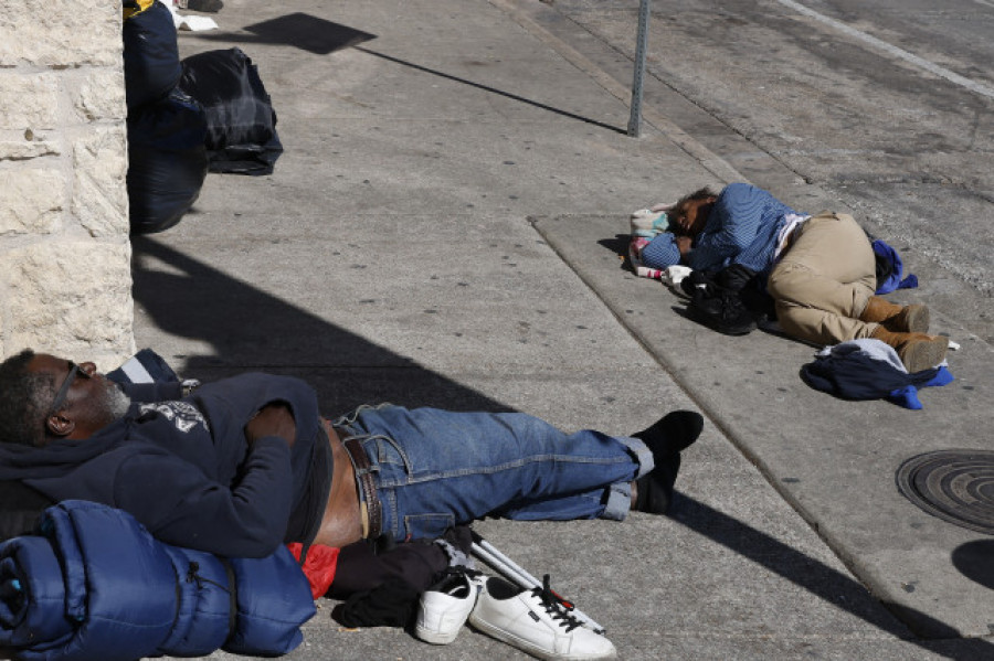 Supremo de EEUU debate si es legal multar a personas sin hogar por dormir en la calle