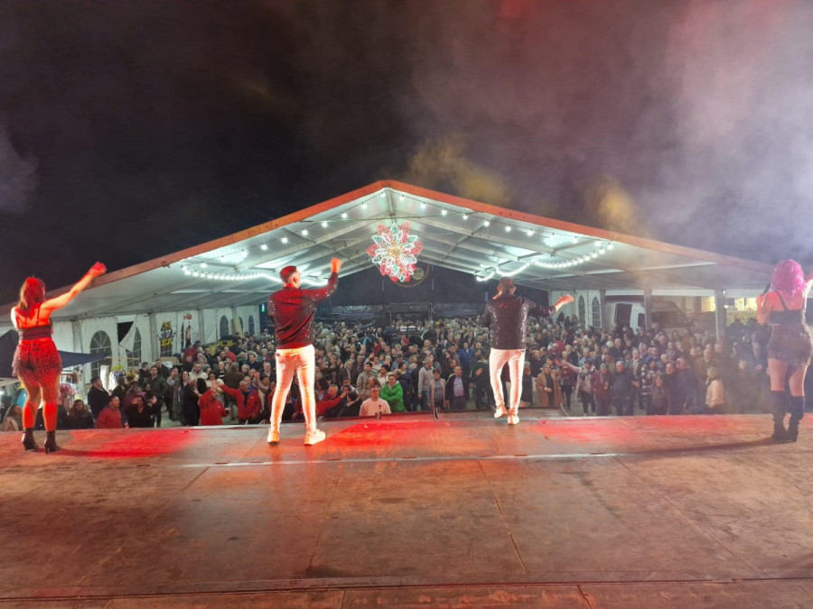Capitol y Fuego dan esta noche el pistoletazo de salida de las fiestas del Carmen en Rianxo