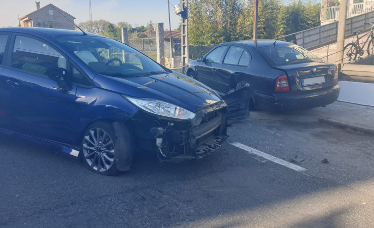 Una vecina de Vilanova resulta herida en un accidente de tráfico ocurrido en Cambados