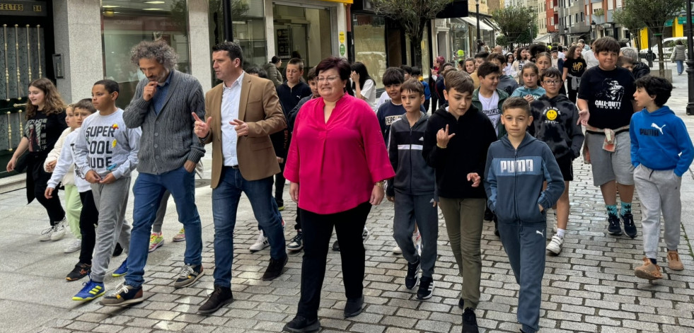 Boiro puso a prueba su Camiño Escolar Seguro hacia los centros de la Avenida de Compostela