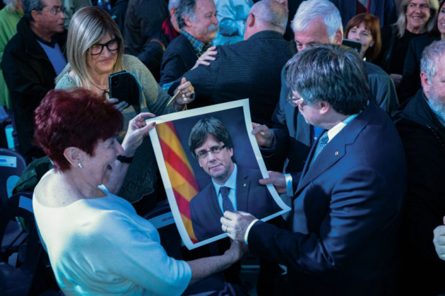 Puigdemont 'ficha' a Bruce Springsteen