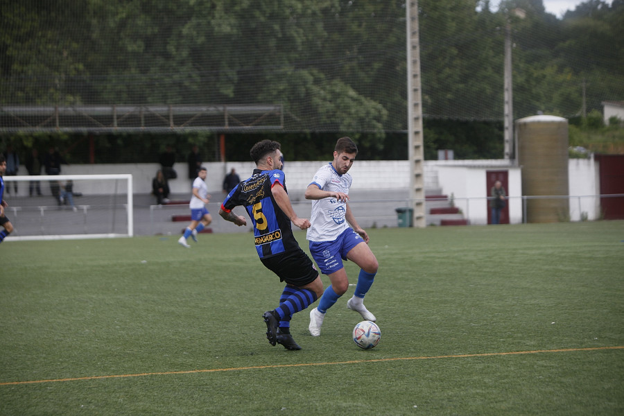 El Céltiga nivela un 3-0 en Velle y está un paso más cerca de Tercera