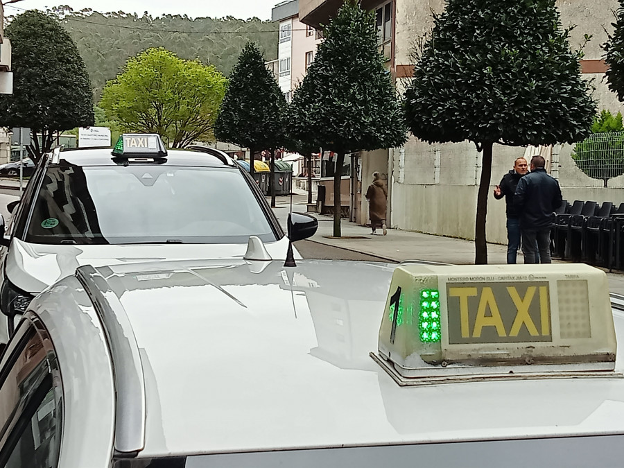 El Ayuntamiento insistirá en pedir que los exámenes del carnet de conducir se hagan en Ribeira, pese a que el Gobierno lo ve "imposible"