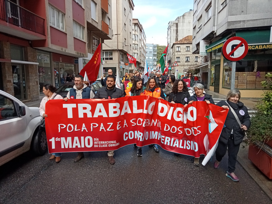 La CIG demanda trabajo digno y denuncia la precariedad laboral en su manifestación del Primero de Mayo en Ribeira