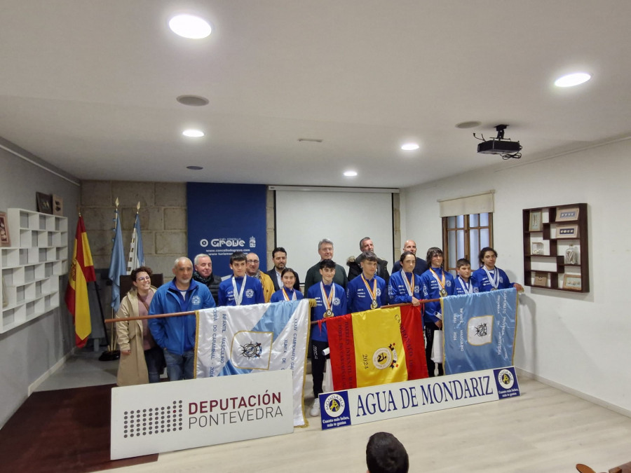 O Grove homenajea a los Infantiles del Mecos, campeones de España