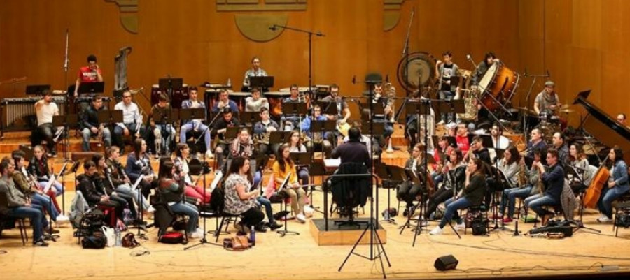 La Banda da Escola de Música de Rianxo ofrecerá este sábado en el Campo de Arriba un concierto por su 21 aniversario