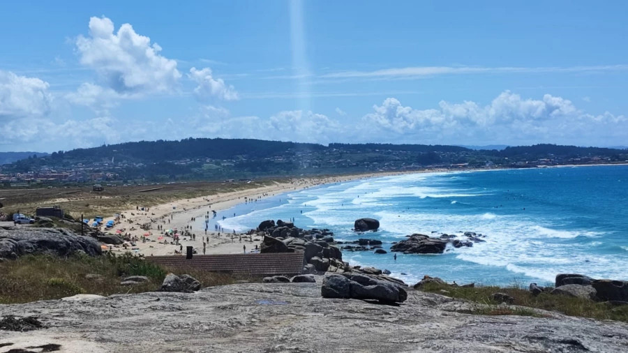 Vecinos de San Vicente do Mar denuncian riesgos por falta de alumbrado en la zona
