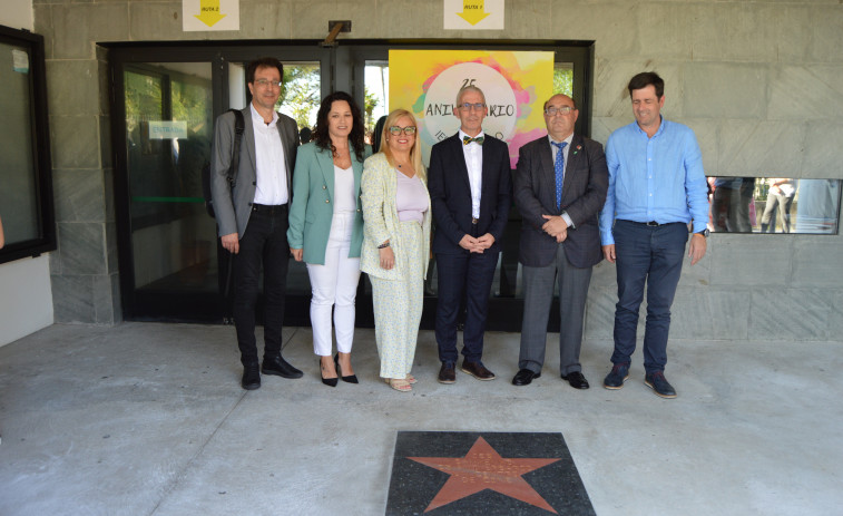 El IES Sanxenxo celebró sus bodas de plata en un acto que reunió a los 5 directores de la historia del centro