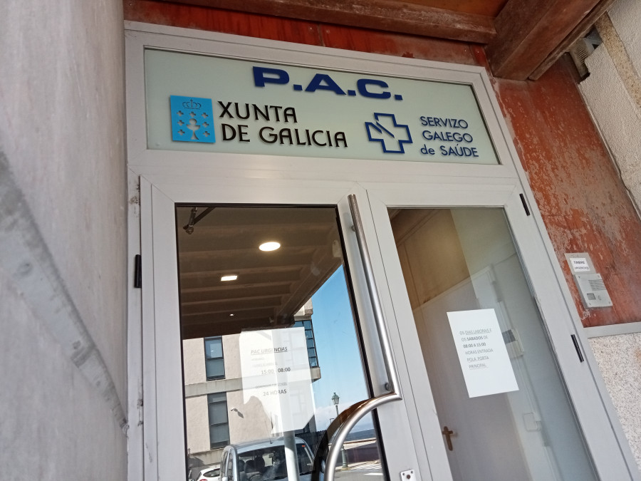Una agresión con un vaso de cristal en la movida nocturna de Ribeira acaba con una persona sangrando en abundancia por la cabeza