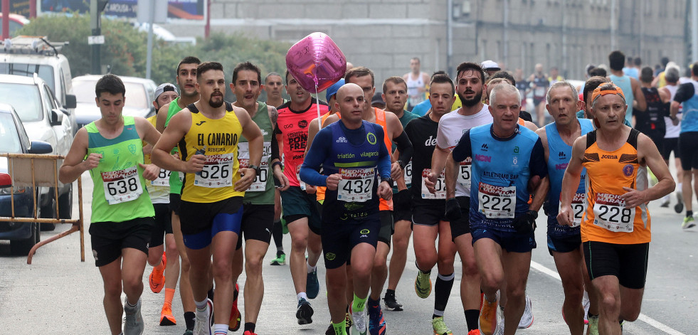 Un millar de atletas disputan la Media Maratón entre O Grove y Sanxenxo