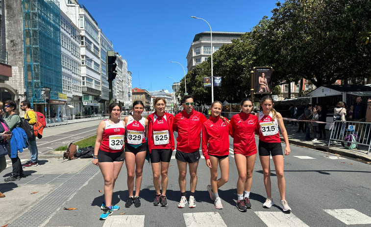 La cuna del Cuntis brilla en el gallego de Marcha en A Coruña