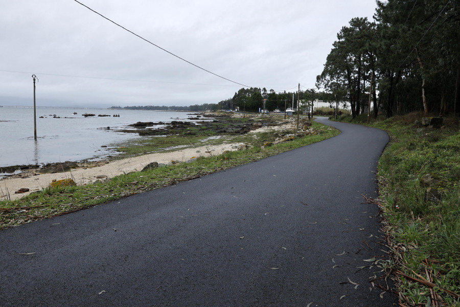 Lago acusa a Durán de mentir porque el tramo de senda litoral que falta también es de Vilanova
