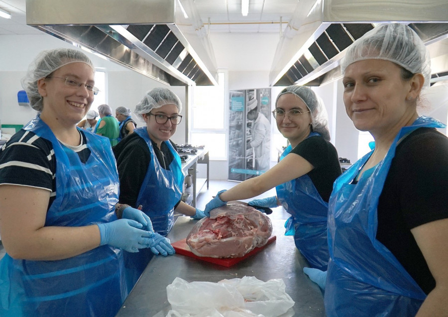 Amicos aumenta en un 25 por ciento la inserción laboral de mujeres en situación de vulnerabilidad