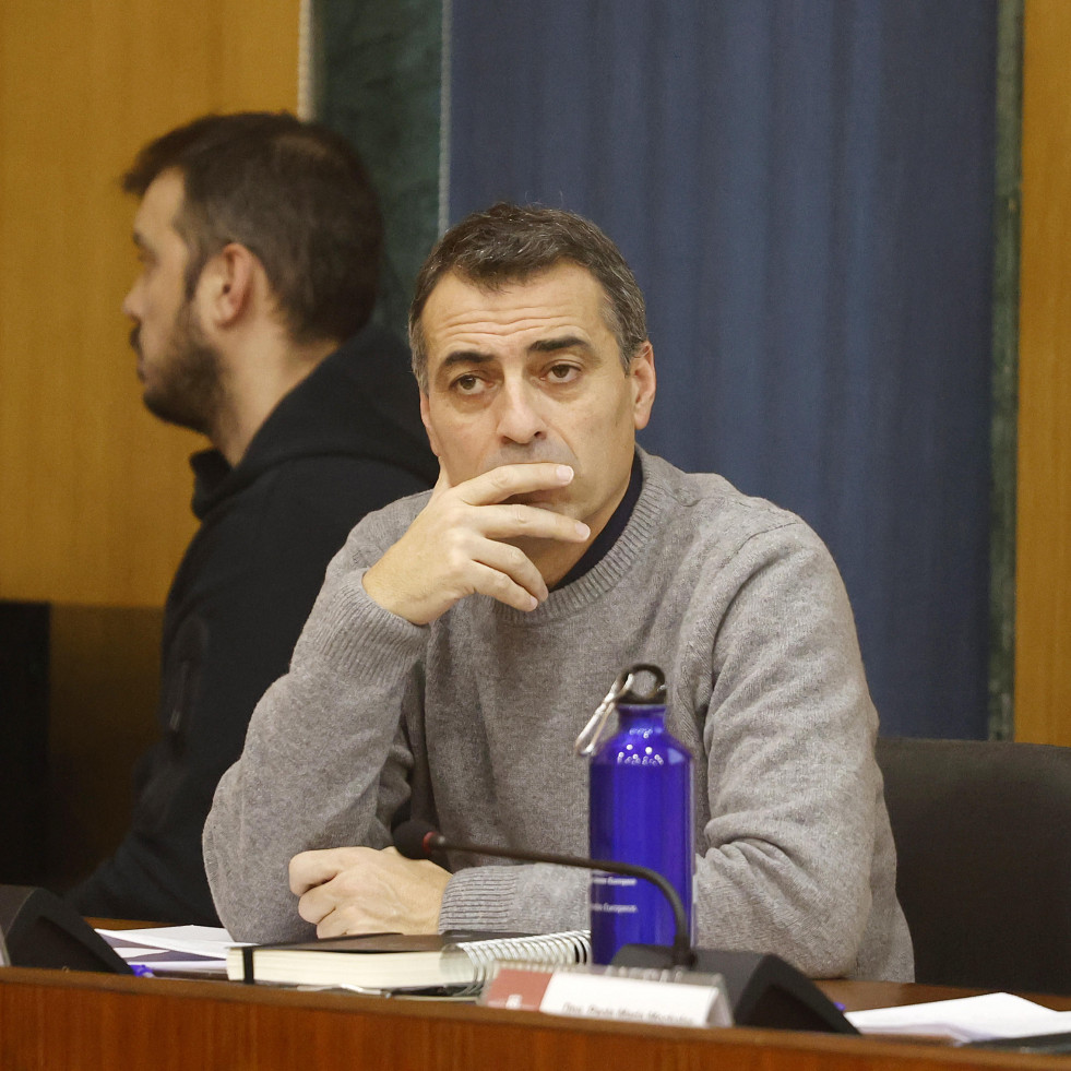 La empresa adjudicataria inicia las obras de las pistas de atletismo de Vilagarcía por la mejora de la iluminación