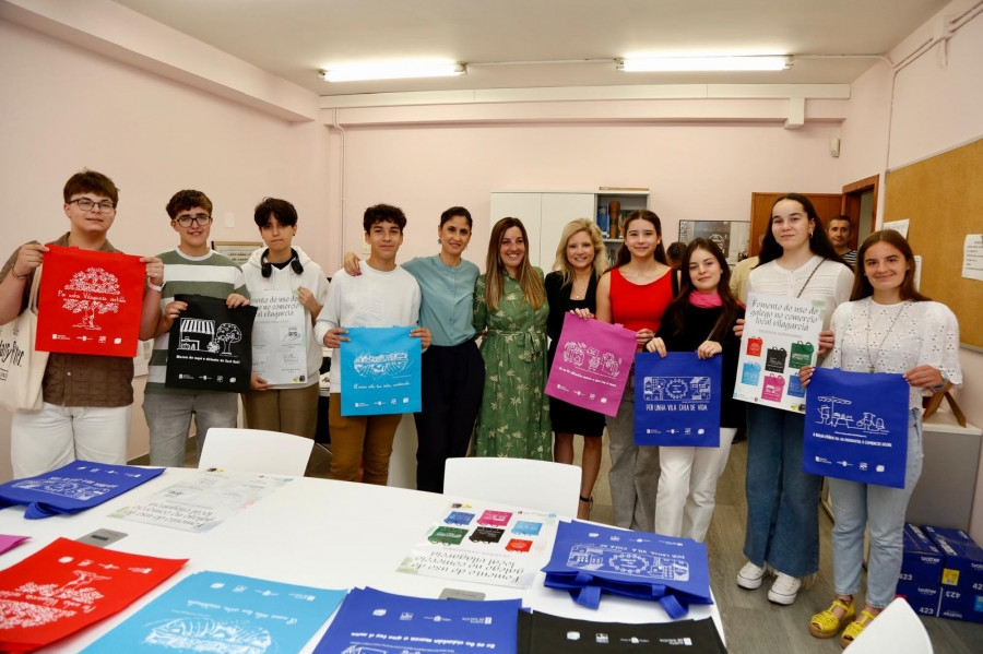 Os deseños de Lucas, Sara, María, Hugo, Xabier, Antía, Carlota e Marta chegan aos comercios para que fales galego