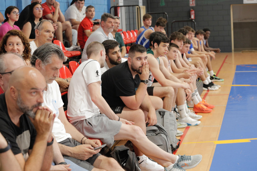 El técnico del Alba Berlín y el médico de la Euroliga, entre los ponentes del Clinic de Vilagarcía que comienza hoy