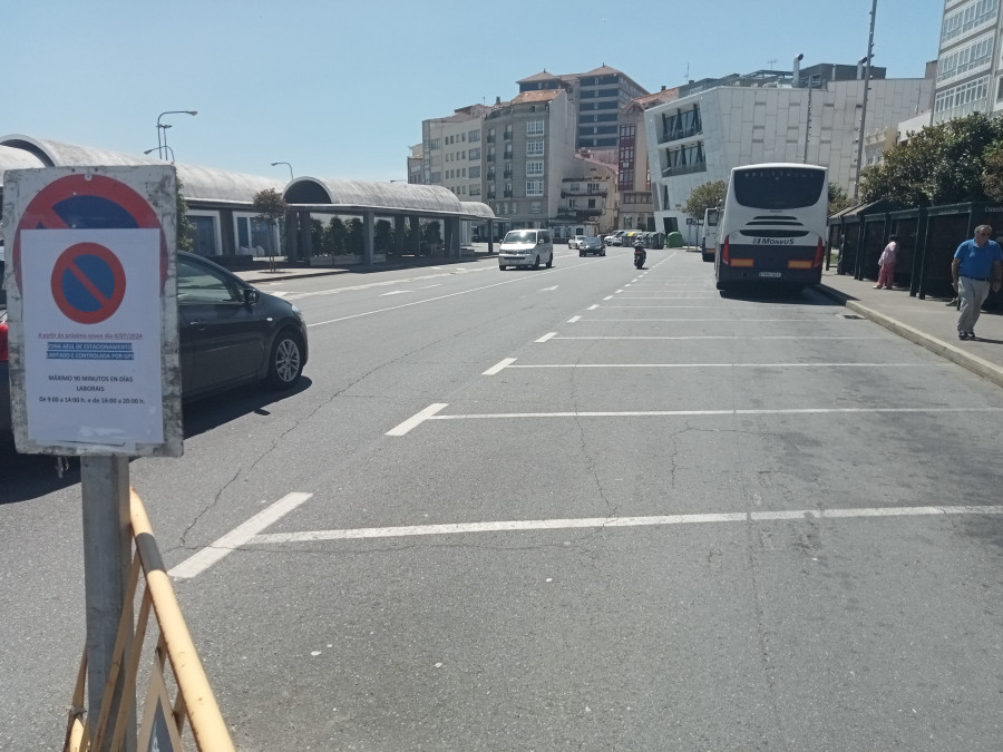 Ribeira ganará 24 plazas de aparcamiento en zona azul cerca del mercado con la apertura del nuevo apeadero de autobuses