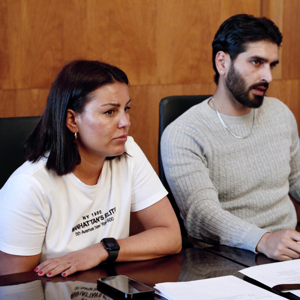 El PP de A Illa critica la falta del BNG en la visita al CEIP Torre-A Illa