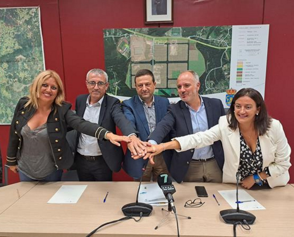 Firma convenio polígono A Ran Cuntis
